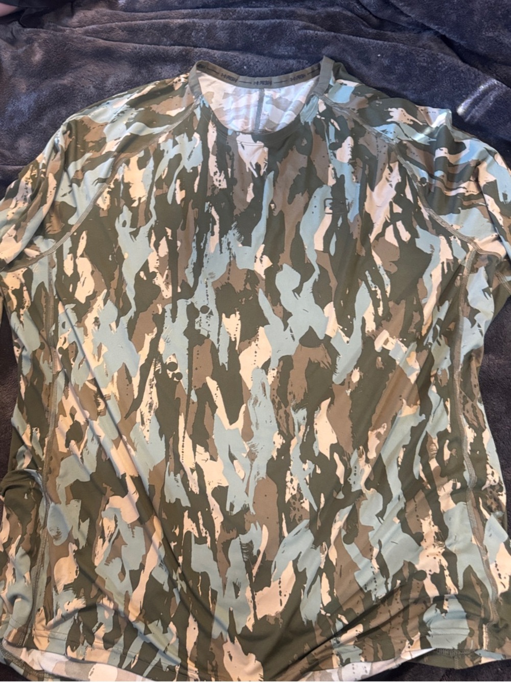 Under Armour Men's Long-Sleeve Camo Crewneck in Olive & Light Blue
